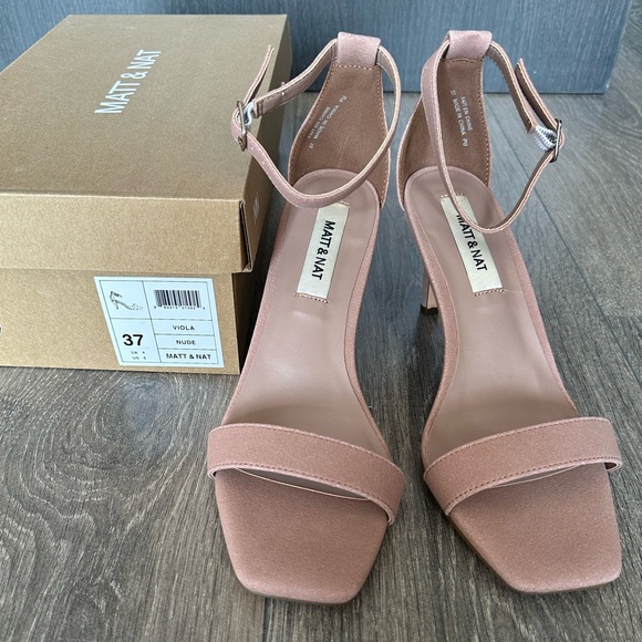 Matt and Nat, Size US 6, 37 - Picture 3 of 4